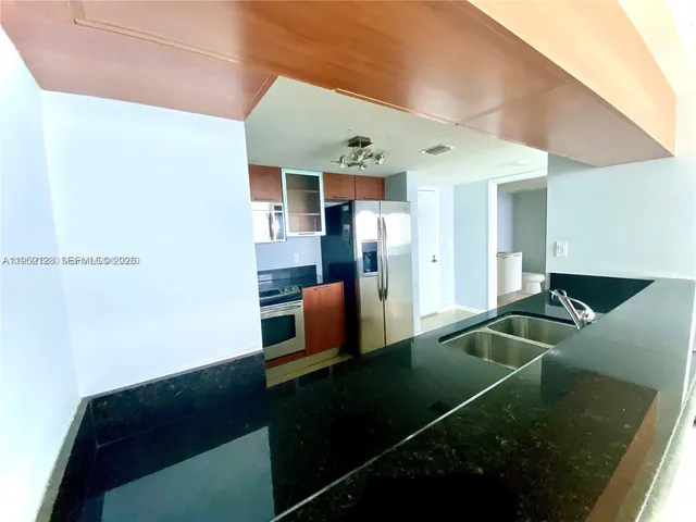 $4,090 | 1800 North Bayshore Drive, Unit 2903, Miami, FL 33132