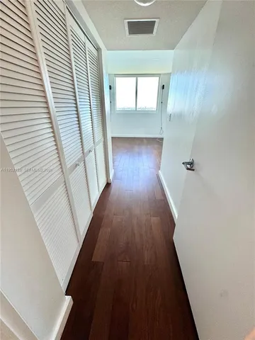 $4,090 | 1800 North Bayshore Drive, Unit 2903, Miami, FL 33132