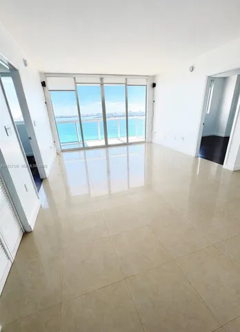 $4,090 | 1800 North Bayshore Drive, Unit 2903, Miami, FL 33132