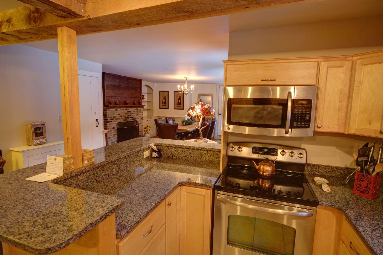 2033 South Road Woodstock, VT 05091 - Photo 6 of 18