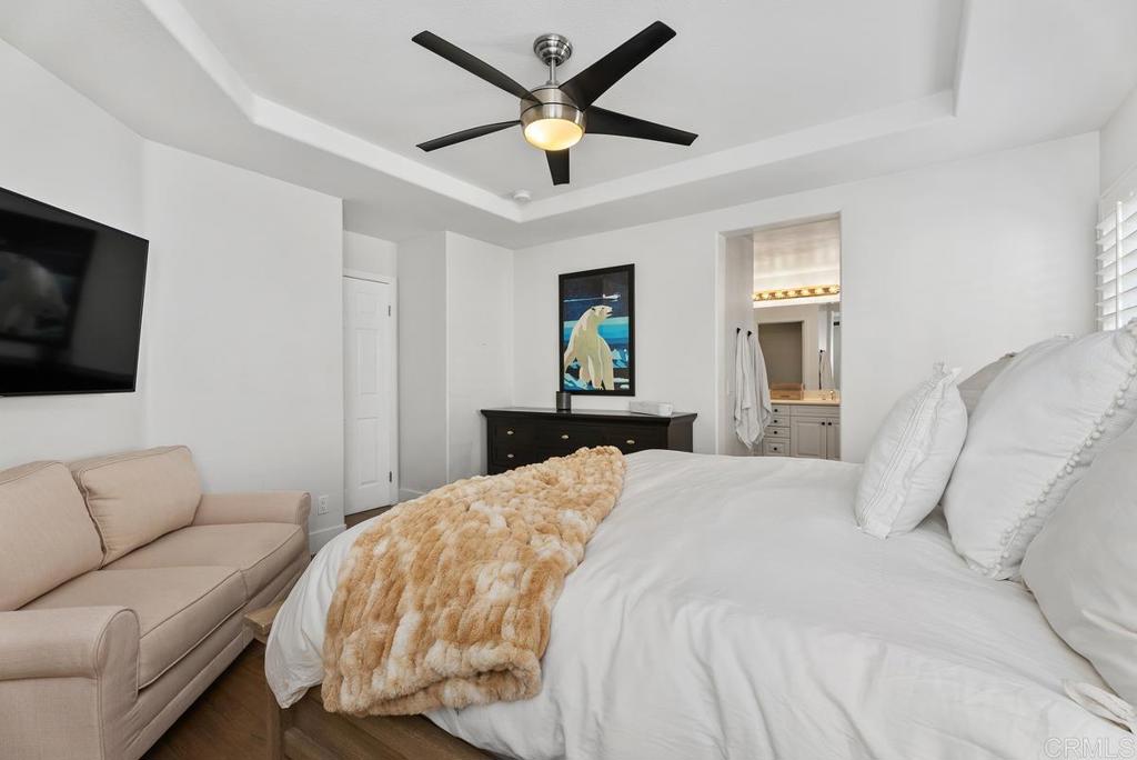 8 Potters Bend Ladera Ranch, CA 92694 - Photo 15 of 42 a bedroom with a bed and a couch