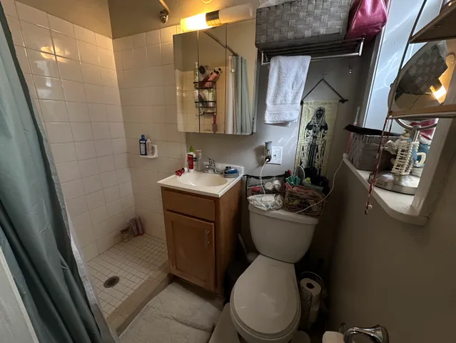 $1,199 | 2525 North Clark Street, Unit D, Chicago, IL 60614