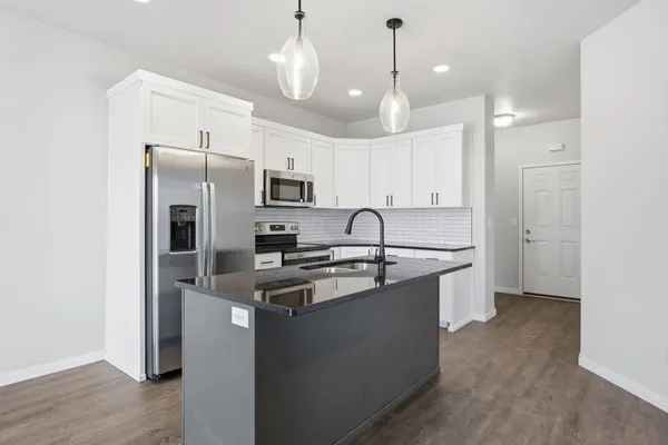 $419,000 | 6683 28th Street South, Fargo, ND 58104