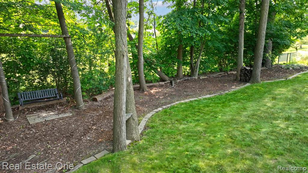 1271 Arms Court Rochester Hills, MI 48307 - Photo 52 of 71