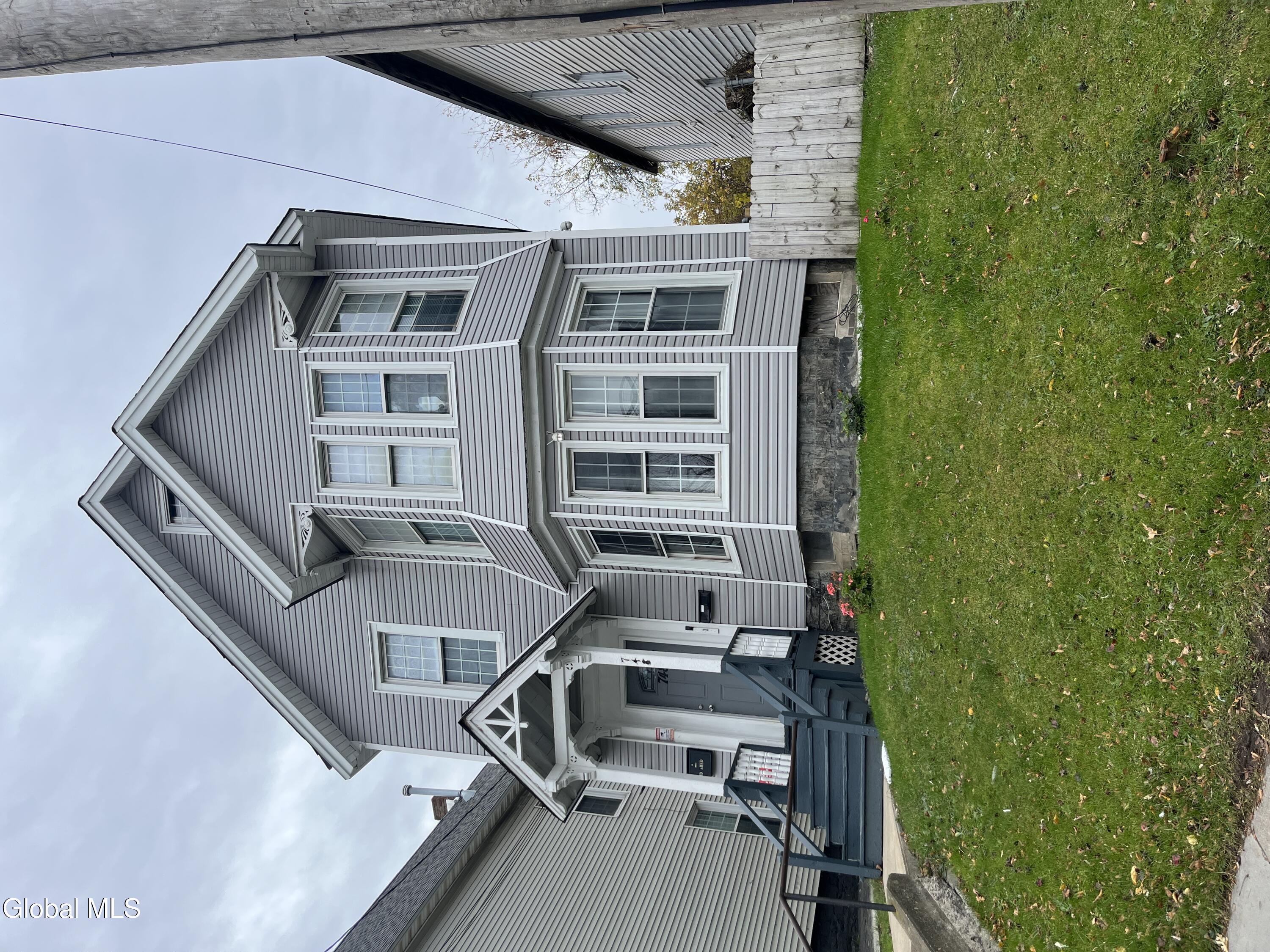 748 Eastern Avenue Schenectady, NY 12308 - Photo 1 of 34 748 Eastern Ave