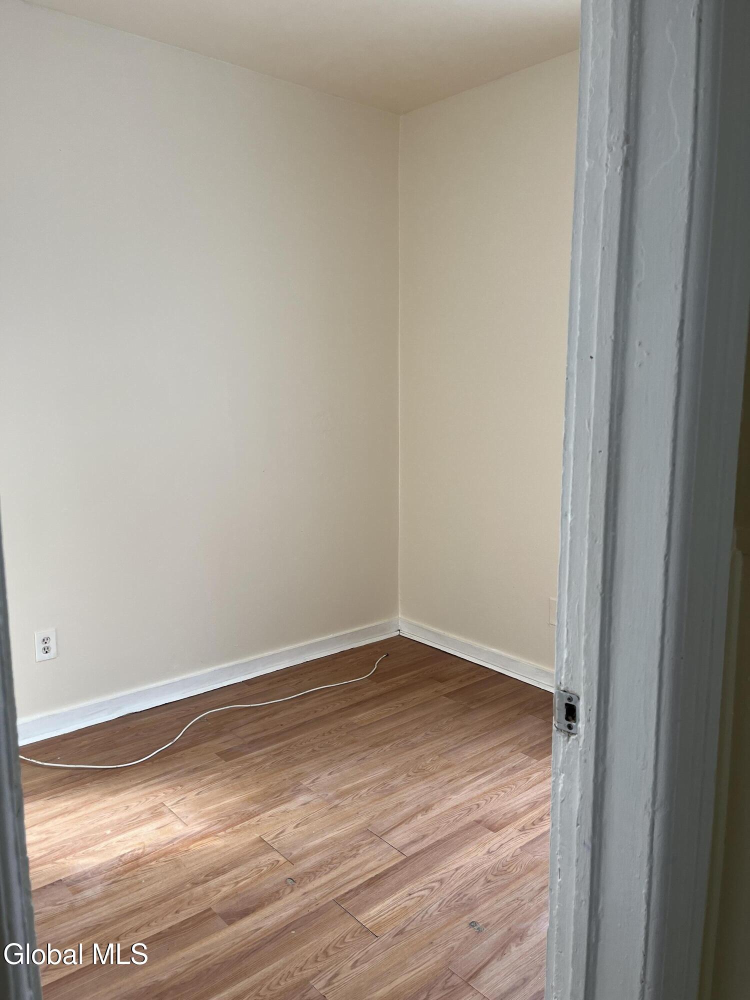 748 Eastern Avenue Schenectady, NY 12308 - Photo 15 of 34 IMG_0409