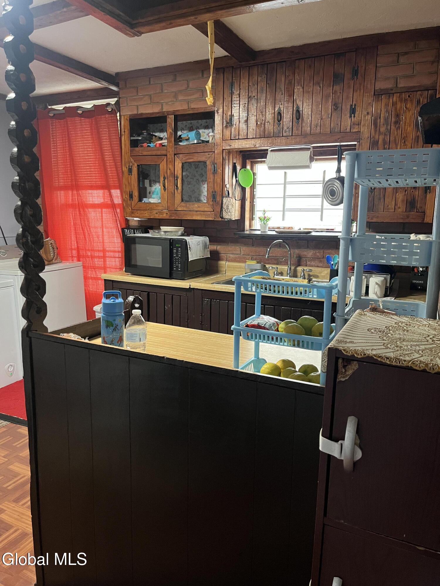 748 Eastern Avenue Schenectady, NY 12308 - Photo 18 of 34 IMG_9098