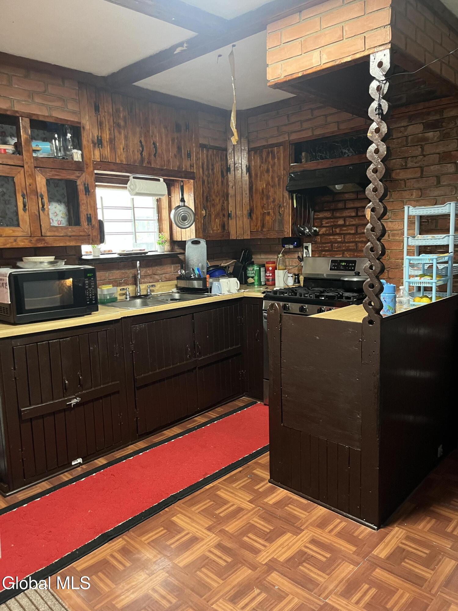 748 Eastern Avenue Schenectady, NY 12308 - Photo 19 of 34 IMG_9100