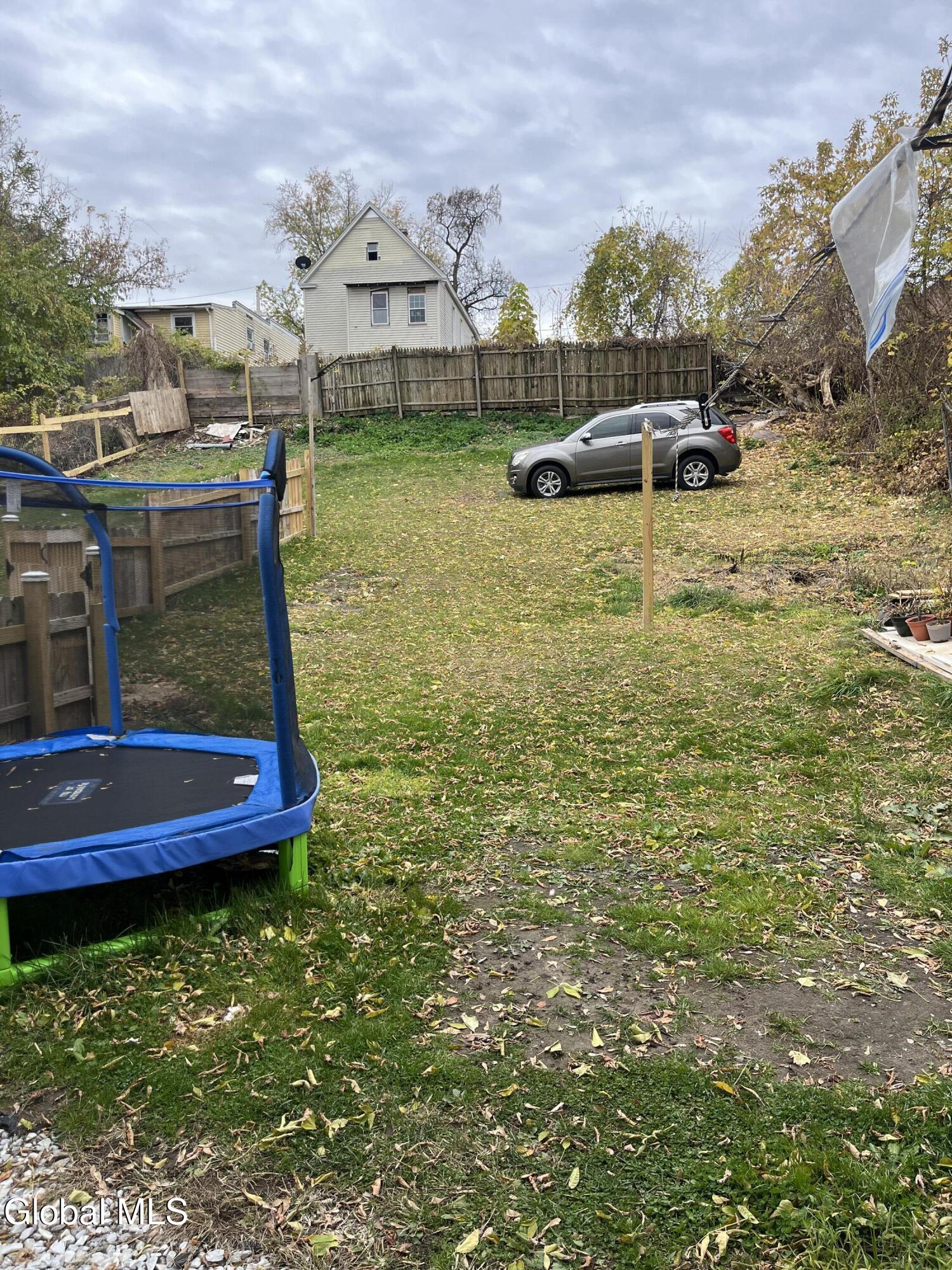 748 Eastern Avenue Schenectady, NY 12308 - Photo 25 of 34 IMG_9101