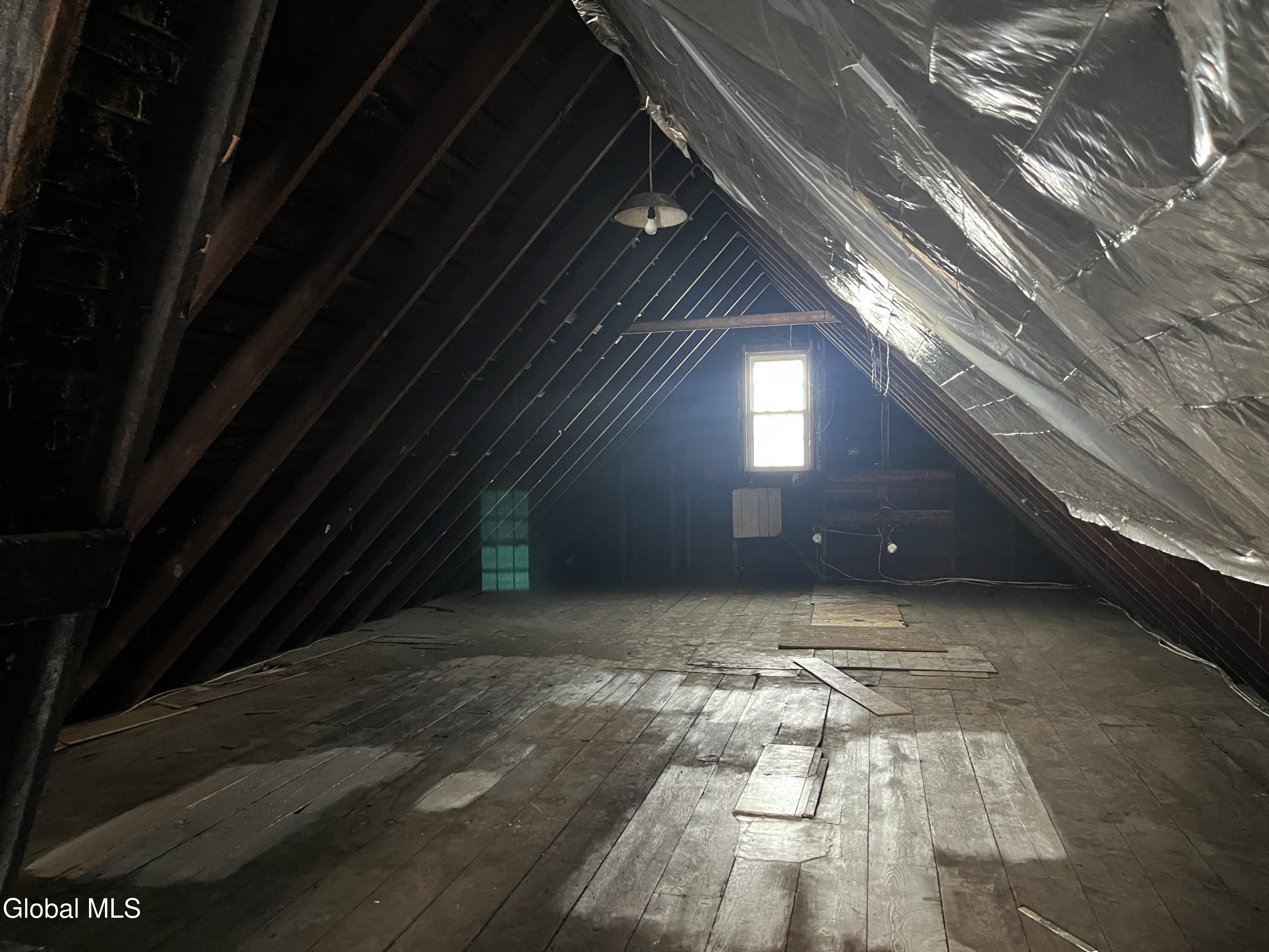 748 Eastern Avenue Schenectady, NY 12308 - Photo 31 of 34 IMG_0415