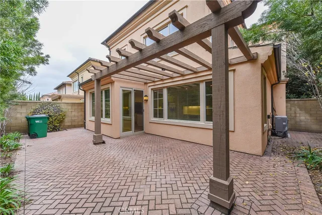 a view of entrance door of the house