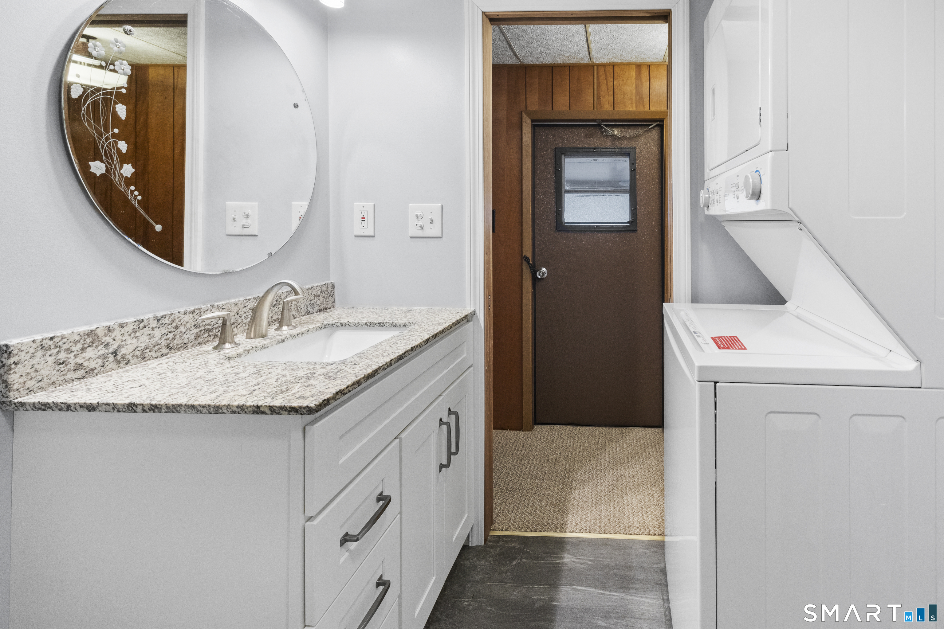 67 Breezy Lane Thompson, CT 06262 - Photo 17 of 31