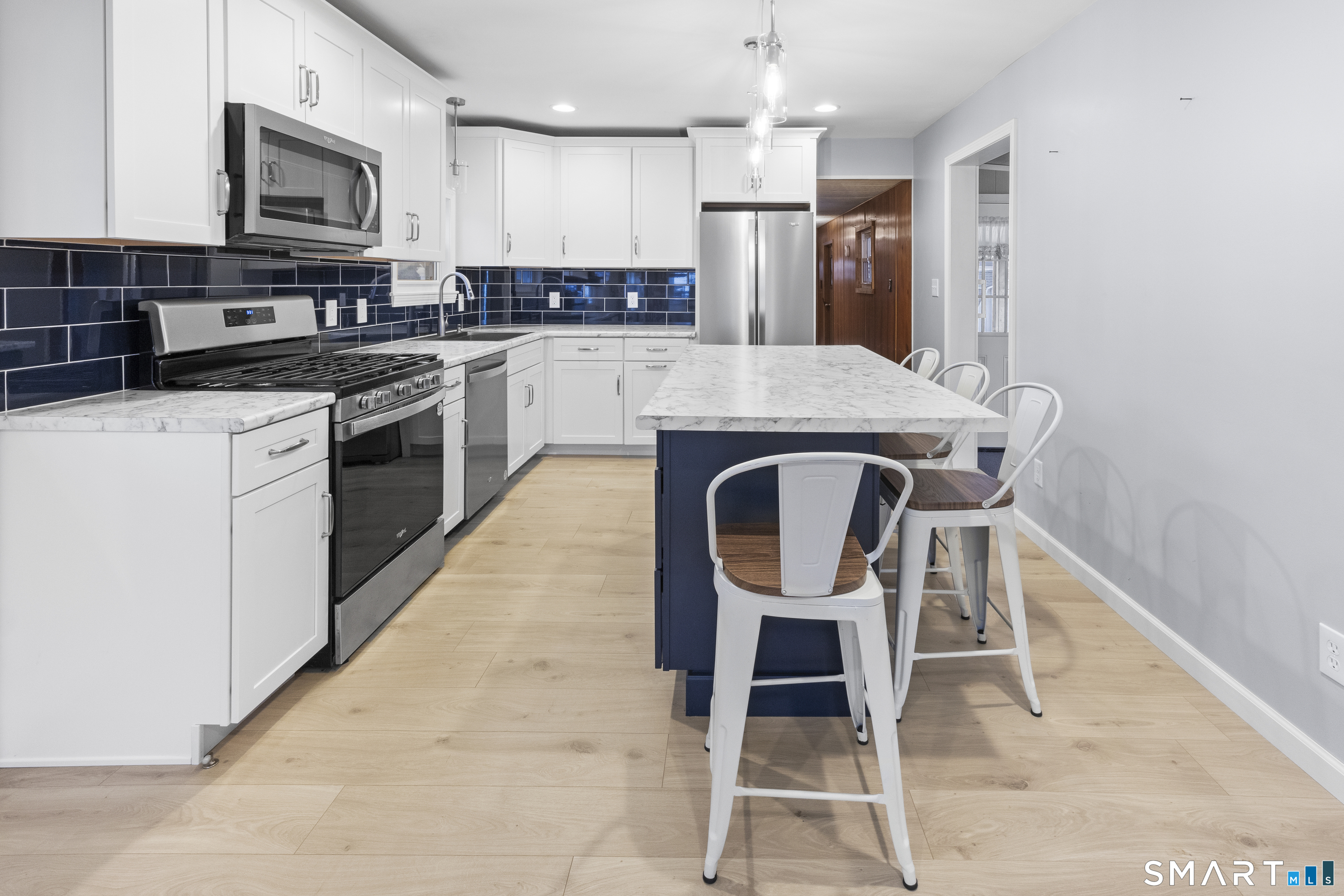 67 Breezy Lane Thompson, CT 06262 - Photo 5 of 31