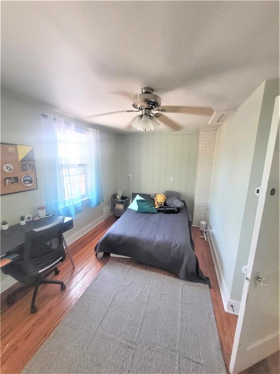 263 Robinson Street Pittsburgh, PA 15213 - Photo 11 of 21 a living room with furniture and a chandelier