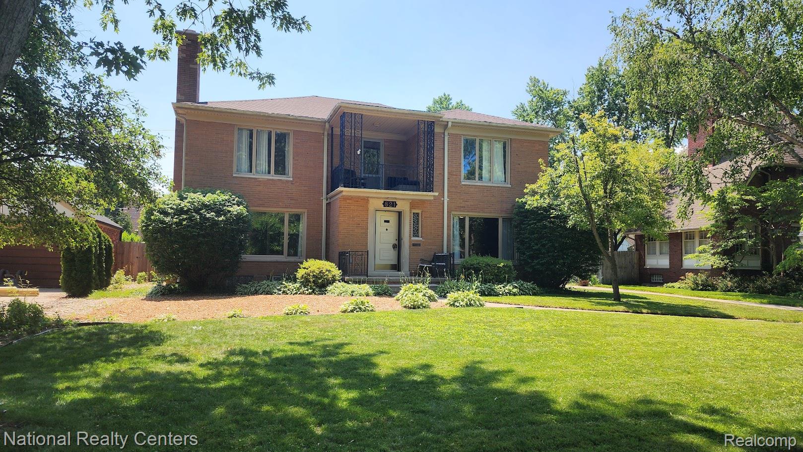 821 Pemberton Road Grosse Pointe, MI 48230 - Photo 1 of 68 Front.jpg
