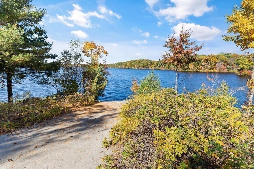 69 Canton Point Road, Unit 69 Canton, MA 02021 - Photo 35 of 39