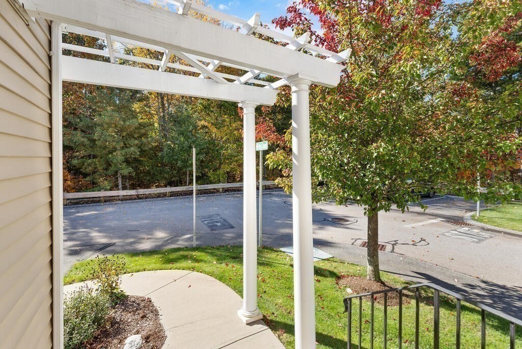 69 Canton Point Road, Unit 69 Canton, MA 02021 - Photo 6 of 39