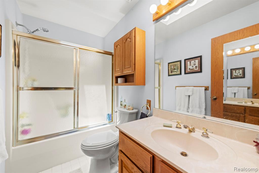 6687 Ridgeview Drive Clarkston, MI 48346 - Photo 23 of 41