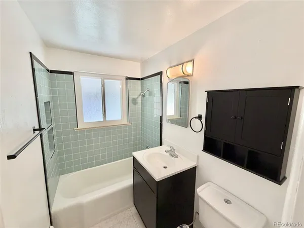$2,495 | 1320 Holly Street, Denver, CO 80220