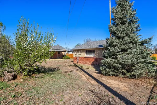$2,495 | 1320 Holly Street, Denver, CO 80220
