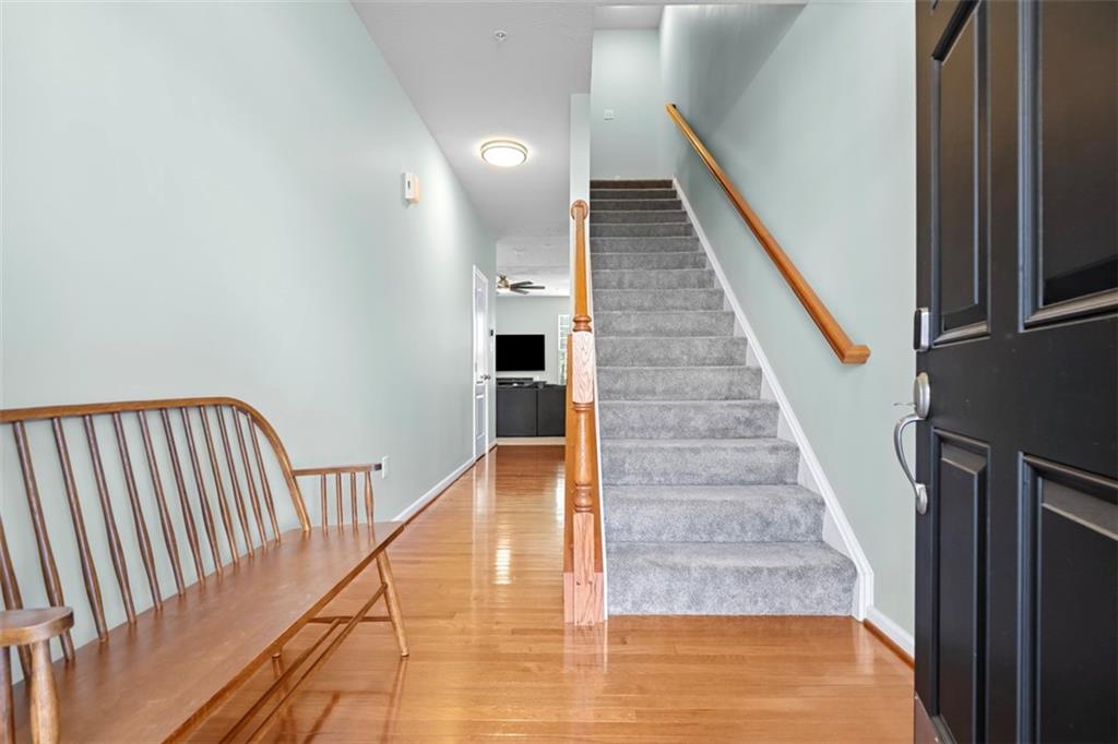 2284 Flint Drive Washington, PA 15301 - Photo 3 of 28 a view of entryway