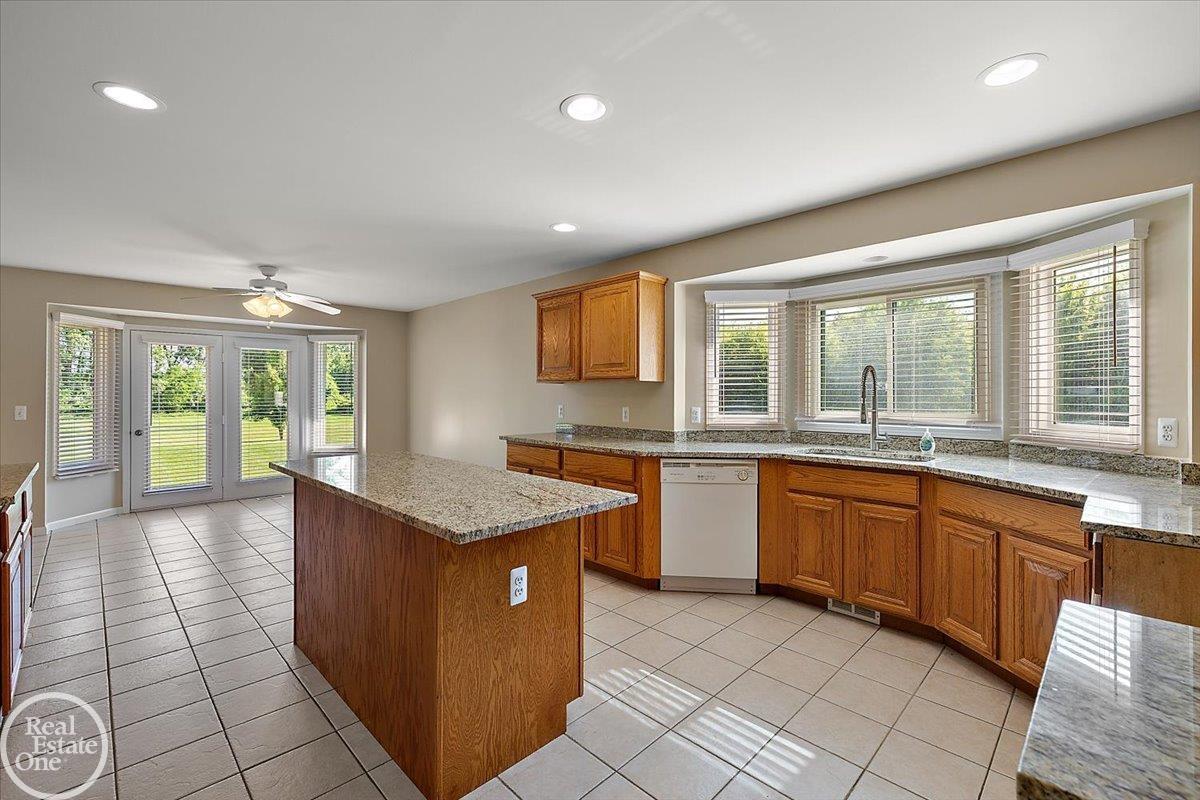 21579 34 Mile Road Armada, MI 48005 - Photo 12 of 46 50180566-abc412d6-e696-4524-b2ff-40895946082f.JPG