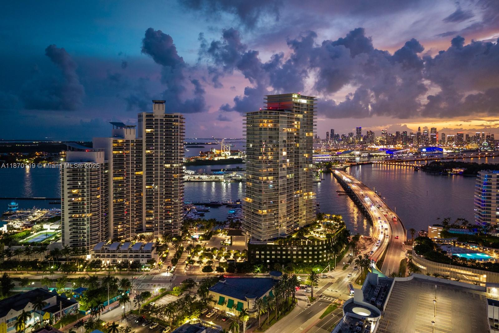 400 Alton Road, Unit TH1A Miami Beach, FL 33139 - Photo 43 of 45 a city view