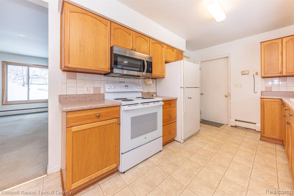 11644 Kerns Way Fenton, MI 48430 - Photo 18 of 50