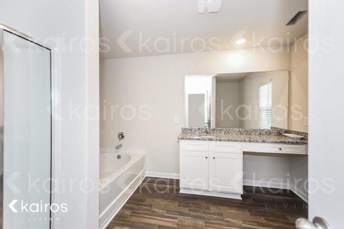 607 Wild Tulip Court Gilbert, SC 29054 - Photo 10 of 18