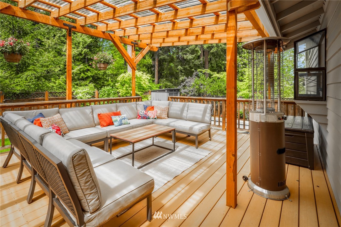 3853 Magrath Road Bellingham, WA 98226 - Photo 34 of 40 a outdoor living with furniture