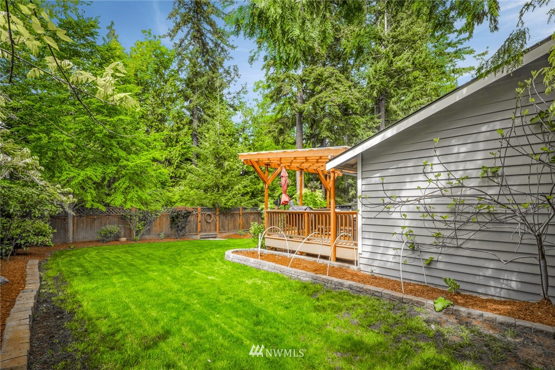 3853 Magrath Road Bellingham, WA 98226 - Photo 36 of 40 a view of a backyard with a small cabin