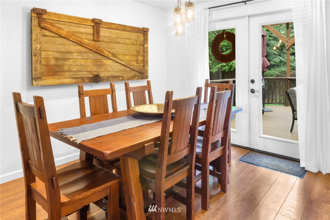 3853 Magrath Road Bellingham, WA 98226 - Photo 9 of 40 a dining room with furniture and window