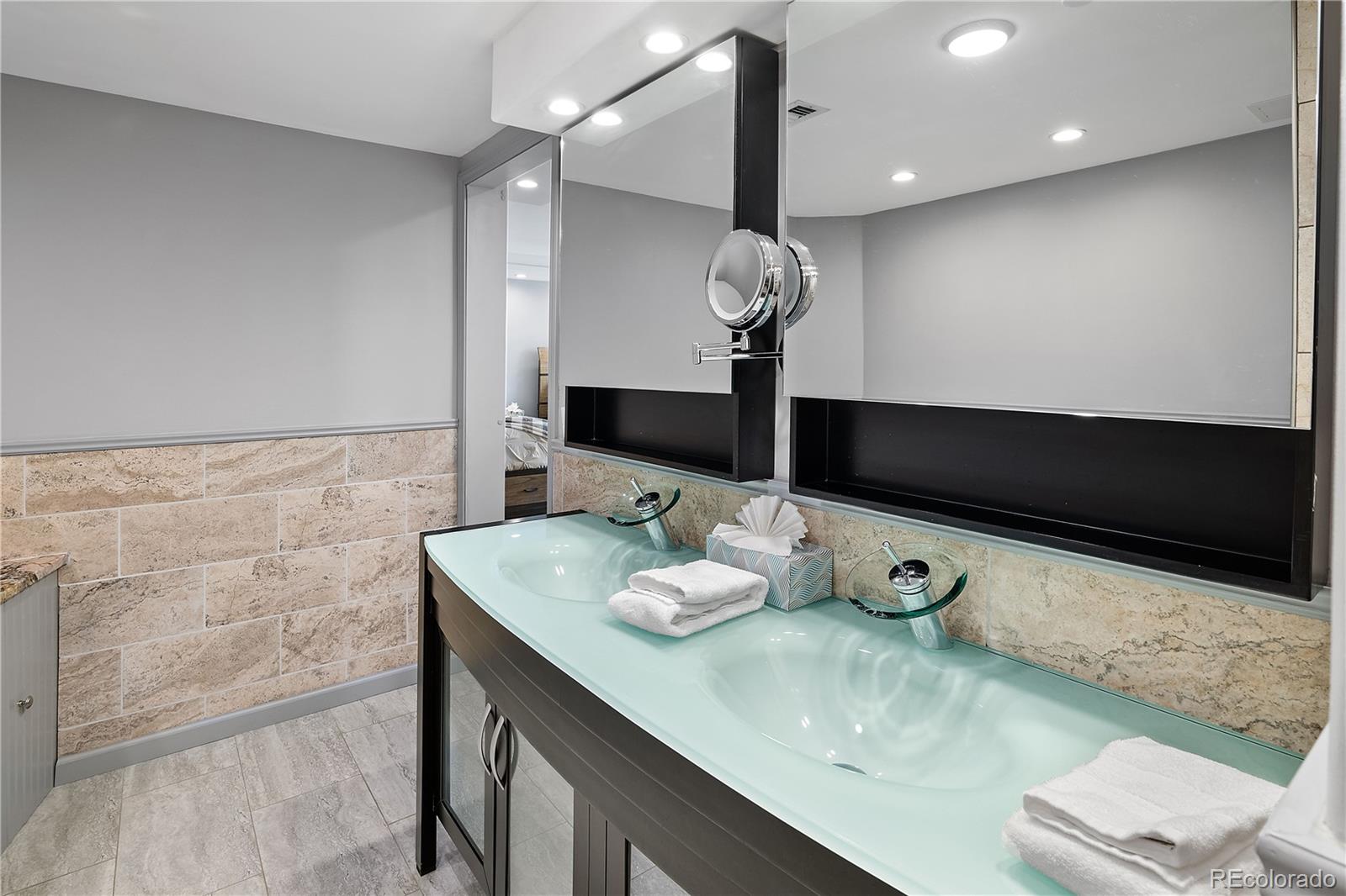 1777 Larimer Street, Unit 1610 Denver, CO 80202 - Photo 23 of 40