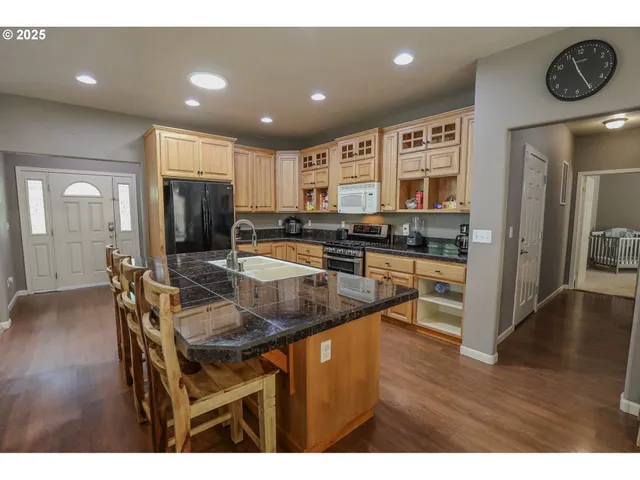 $474,900 | 356 Wild Fern Drive, Winchester, OR 97495