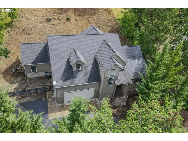 $474,900 | 356 Wild Fern Drive, Winchester, OR 97495