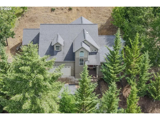 $474,900 | 356 Wild Fern Drive, Winchester, OR 97495