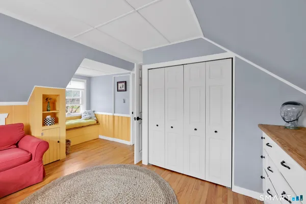 $579,900 | 1732 Main Street, Glastonbury, CT 06033