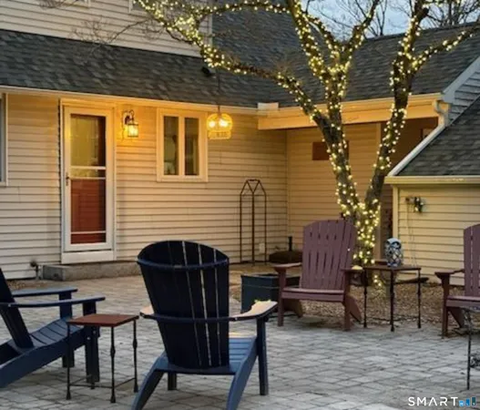 $579,900 | 1732 Main Street, Glastonbury, CT 06033