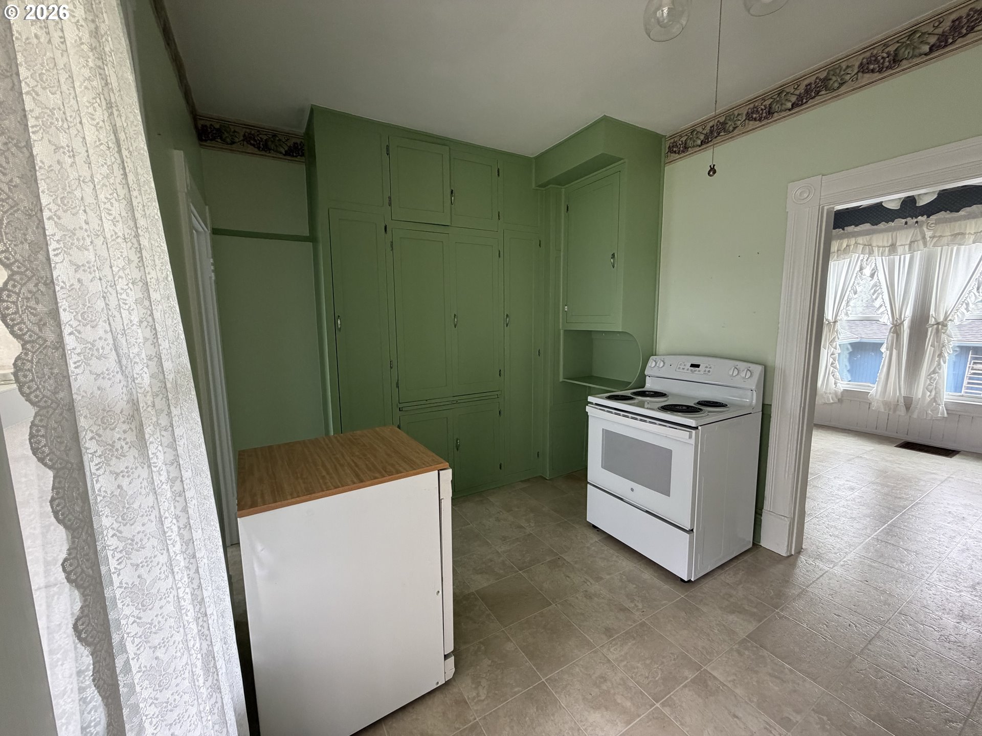 322 West D Street Rainier, OR 97048 - Photo 12 of 45