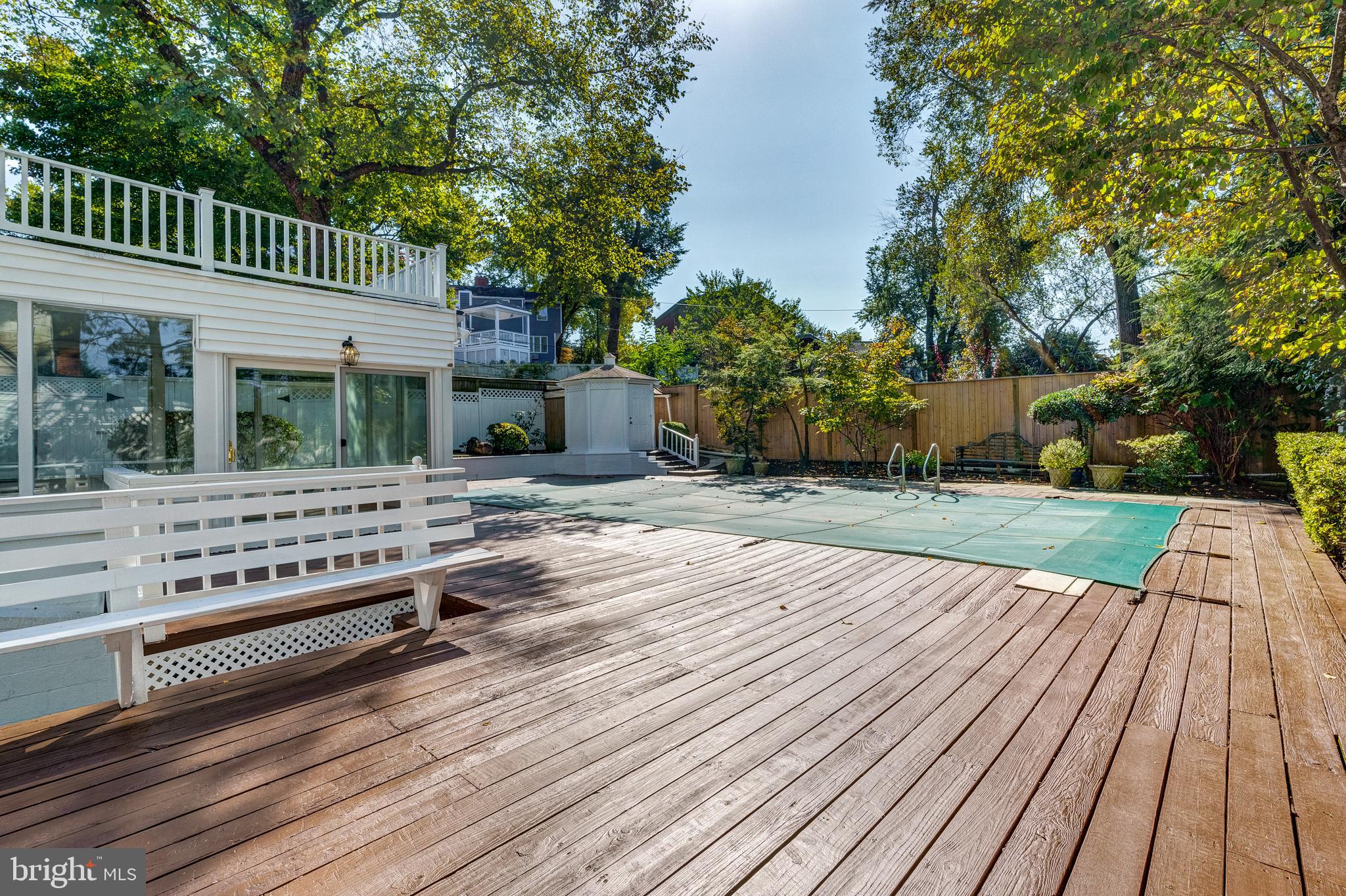 4708 Reservoir Road Northwest Washington, DC 20007 - Photo 12 of 88 Finest outdoor living!