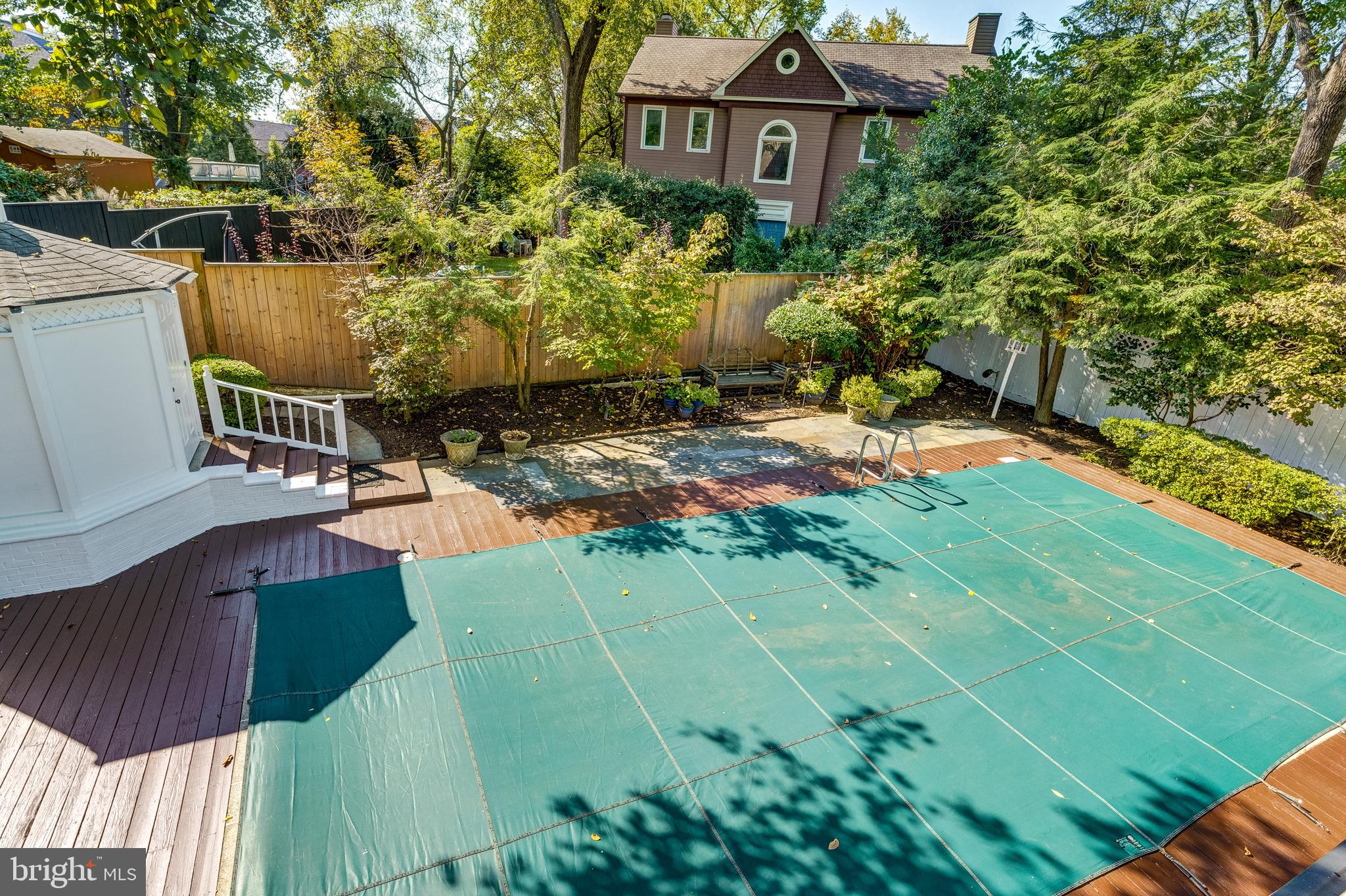 4708 Reservoir Road Northwest Washington, DC 20007 - Photo 16 of 88 Heated pool
