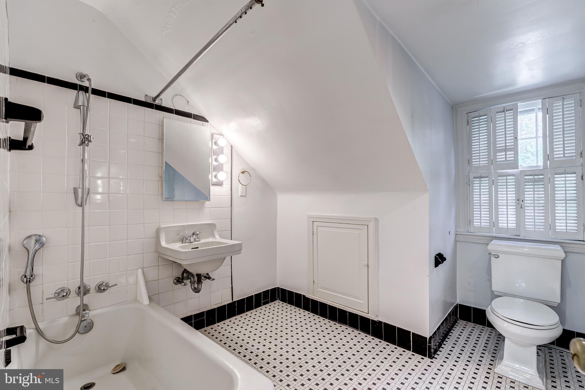4708 Reservoir Road Northwest Washington, DC 20007 - Photo 23 of 88 Gallery Image 23