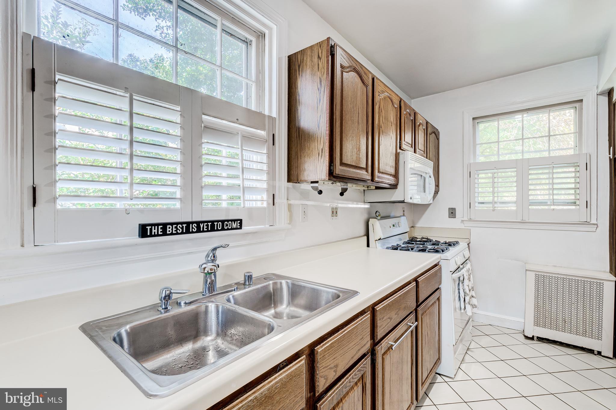 4708 Reservoir Road Northwest Washington, DC 20007 - Photo 30 of 88 Lower level Kitchenette