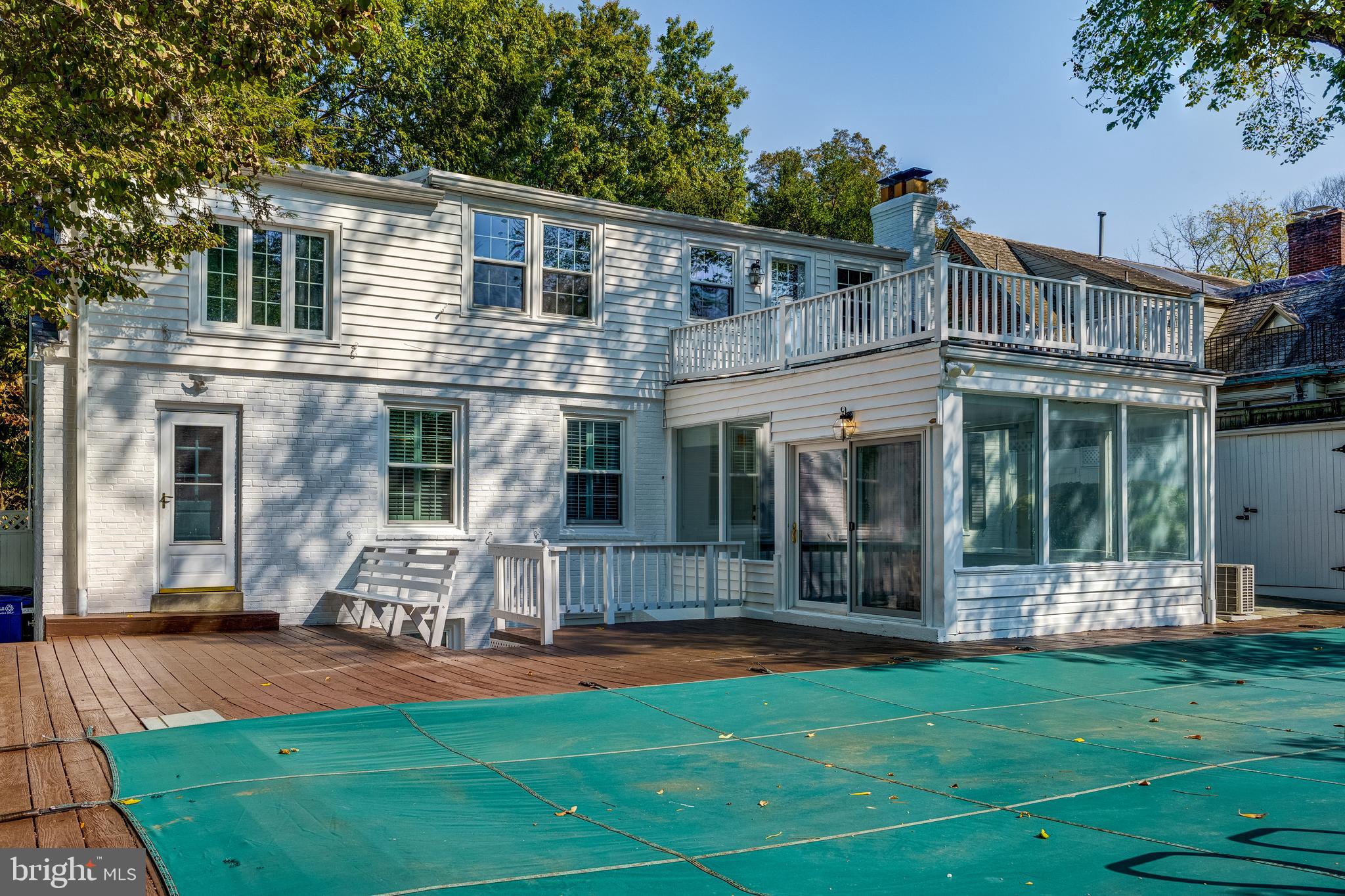 4708 Reservoir Road Northwest Washington, DC 20007 - Photo 4 of 88 Heated pool