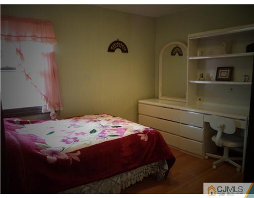 1250 Aaron Road North Brunswick, NJ 08902 - Photo 13 of 15 Gallery Image 13