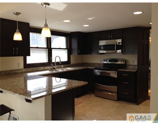 1250 Aaron Road North Brunswick, NJ 08902 - Photo 5 of 15 Gallery Image 5