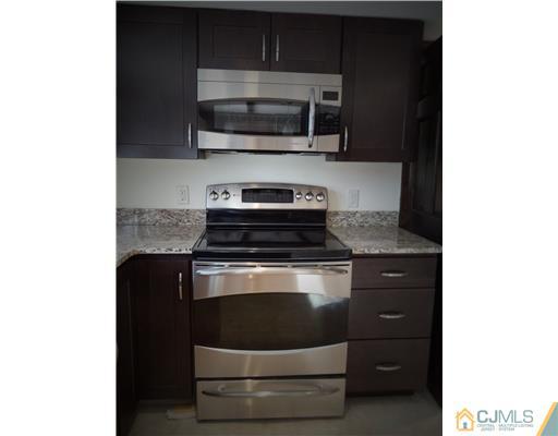 1250 Aaron Road North Brunswick, NJ 08902 - Photo 7 of 15 Gallery Image 7