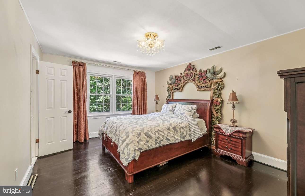 10900 Tara Road Rockville, MD 20854 - Photo 29 of 38