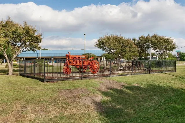a view of outdoor space with garden and entertaining space