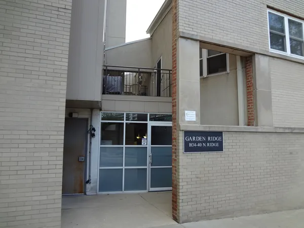 $449,000 | 1834 Ridge Avenue, Unit 137, Evanston, IL 60201